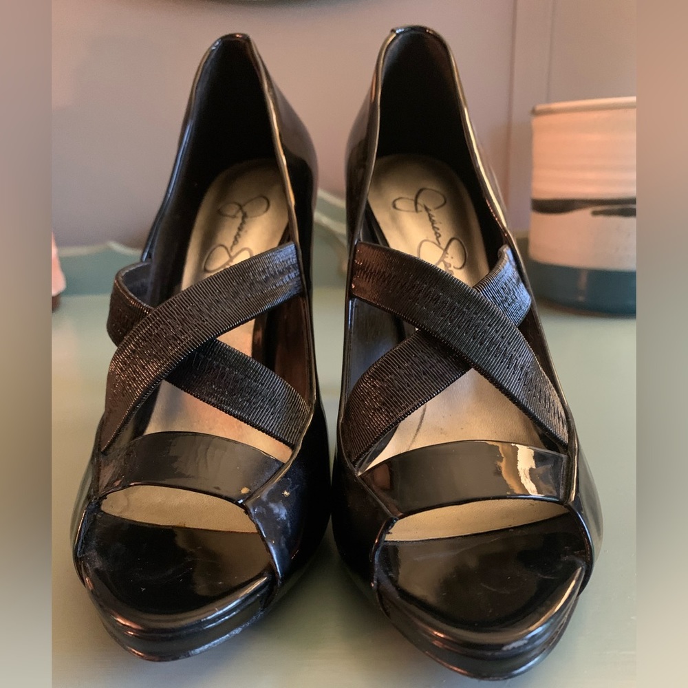 Jessica Simpson size 7.5 patent leather heels